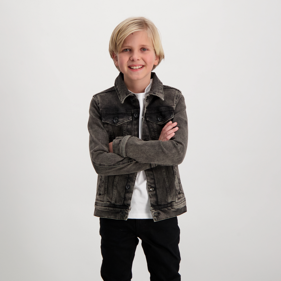 Denim jack Spike Jr.