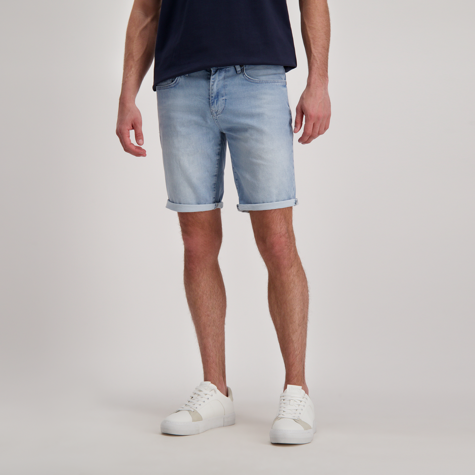 Short Falcon
