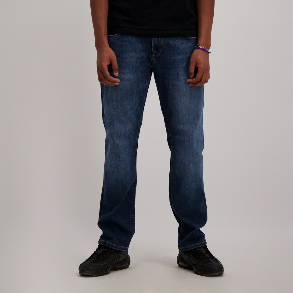 Jeans Towers