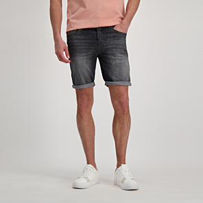 Short Tazer_XL