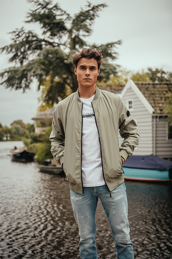 Outlet - Jeans® shop je nu online in de webstore