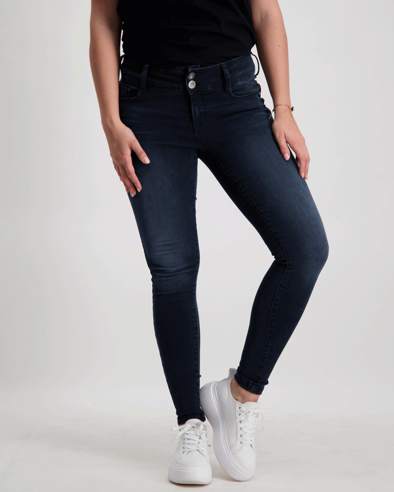 super_skinny_front_women